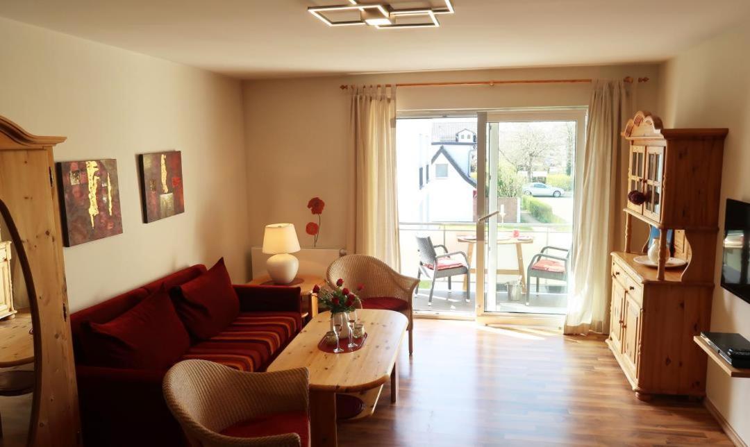 Wohnung 9 Meer-Ruhe Im Haus Stranddistel Komfortable Ferienwohnung Im 1 Og Fuer 4 Personen In Zingst Exterior photo